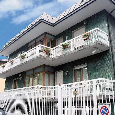 Villamelchiorre 1 Milão Exterior foto